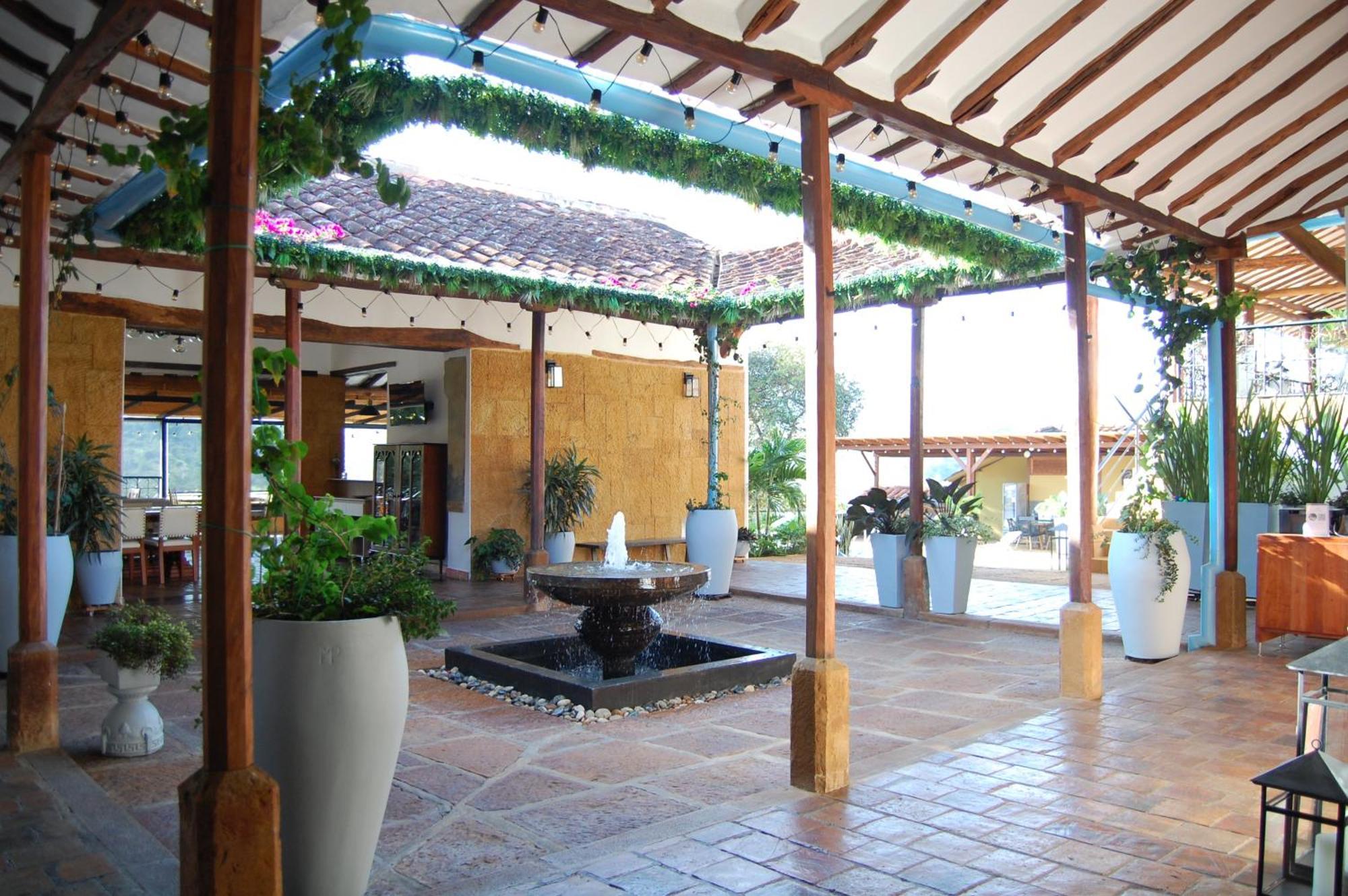 Santa Sofia Casa Boutique Hotel Баричара Екстериор снимка